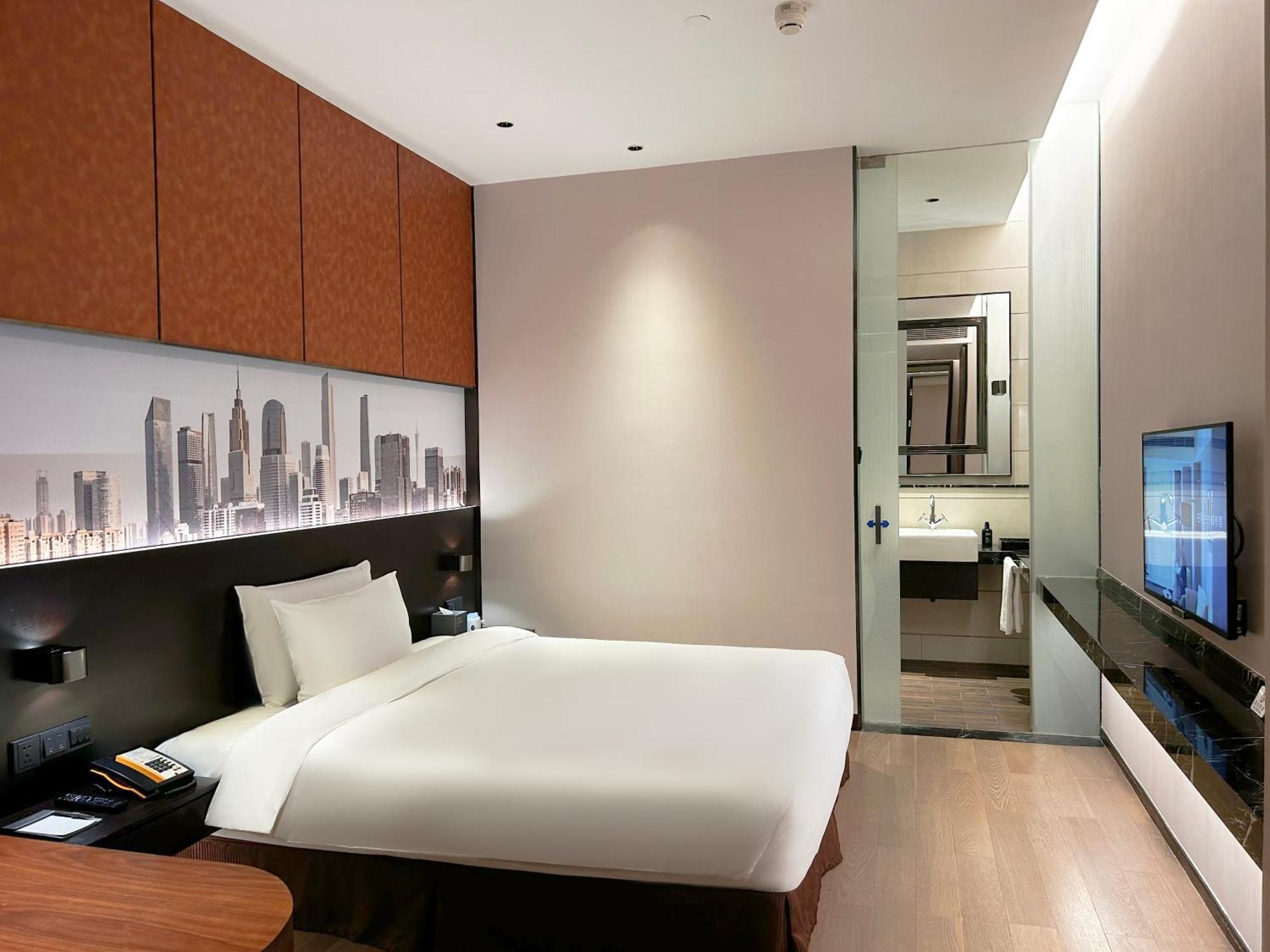 The Mulian Hotel Guangzhou Zhujiang New Town-Canton Fair Free Shuttle Bus Exterior photo